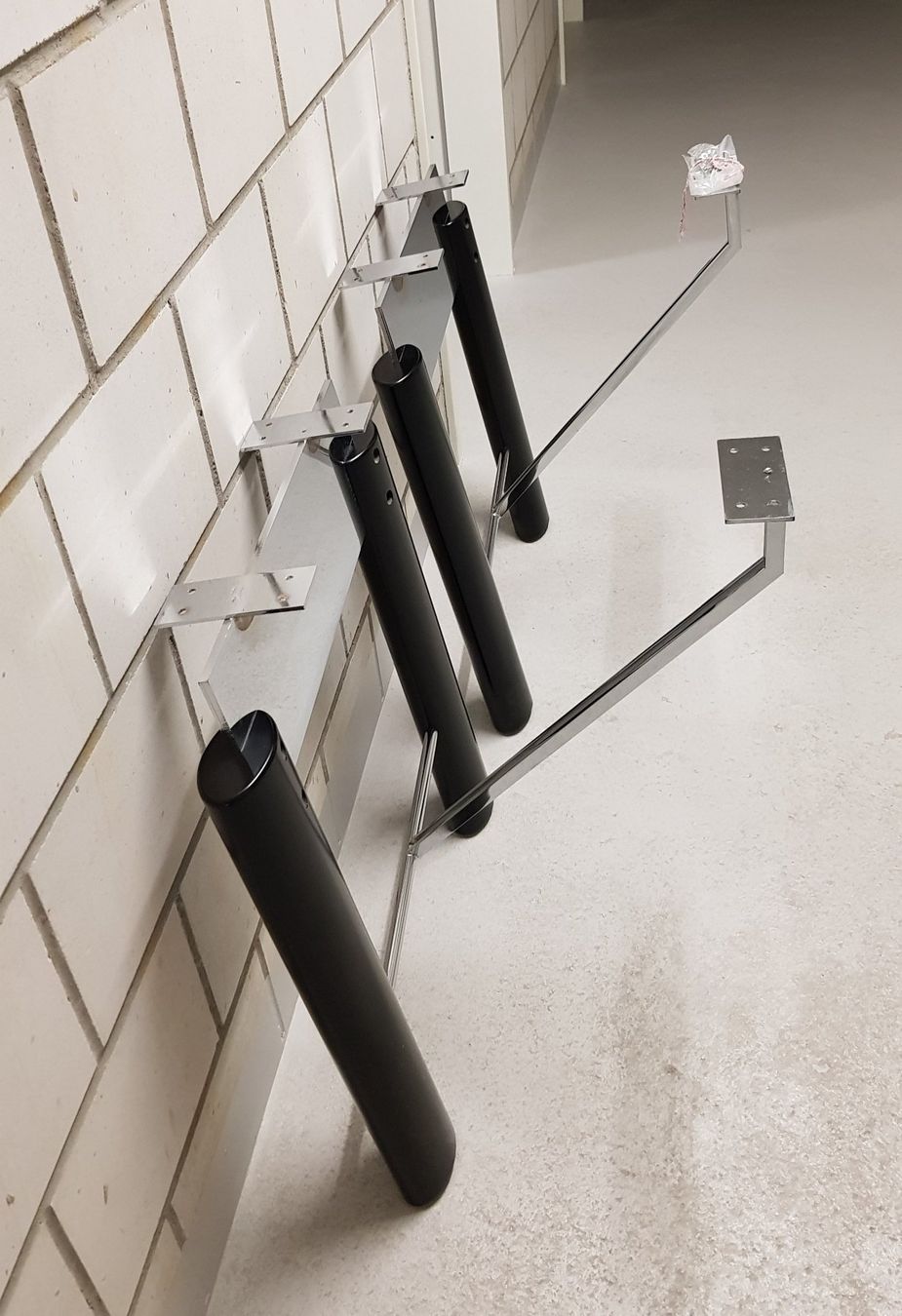 Sonstiges Mobiliar: Untergestell für Sideboard oder niedriger Tisch – Gebraucht aus Aarwangen von aarwangen_4912 2