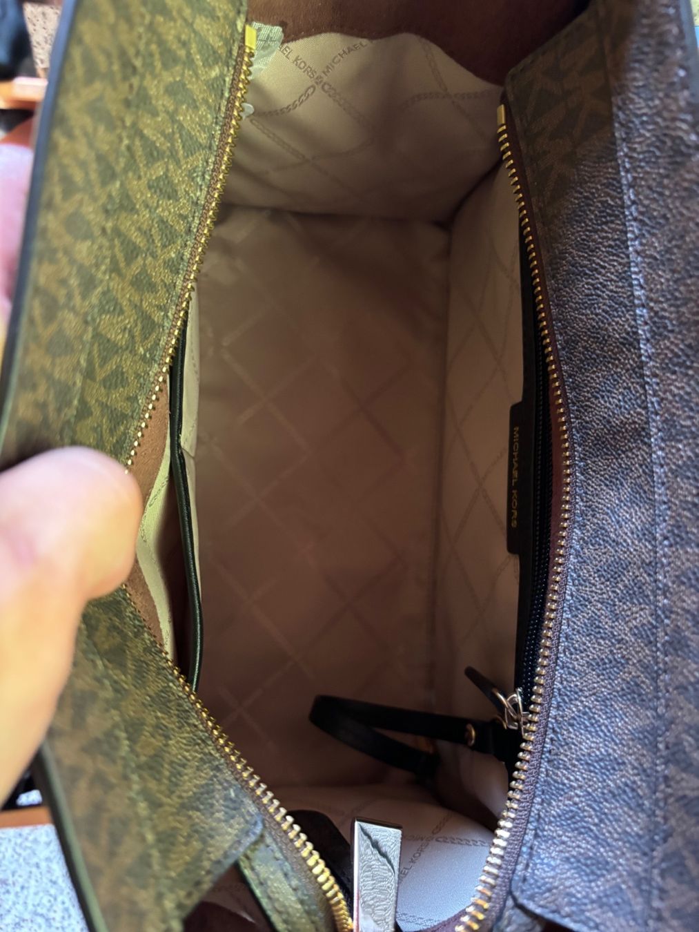 Michael Kors Taschen für Damen: Handtasche MICKAEL KORS – Gebraucht aus La Garde (Sembrancher) von jan_b6mp 4