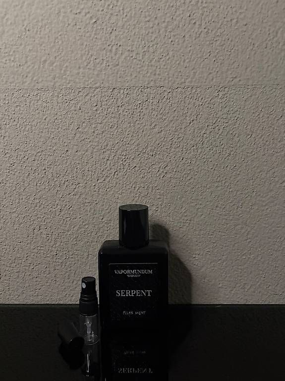 Profumi & Eau de Toilette: Parfum Vapormundum  Serpent | 2 ml  – Nuovo e nell'imballaggio originale da Felsberg venduto da nel_w5xv