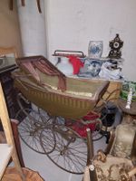 Antiker Kinderwagen Korb Stoff Metall Rostig Vintage DEKO