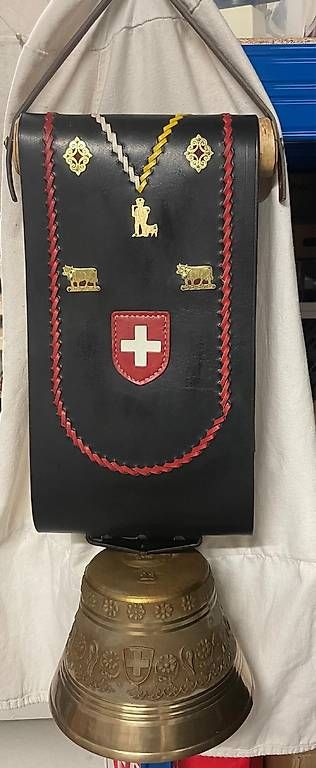 Glocken & Treicheln: Glocke Messingguss – Gebraucht aus Weiningen TG von BC-Aler-65