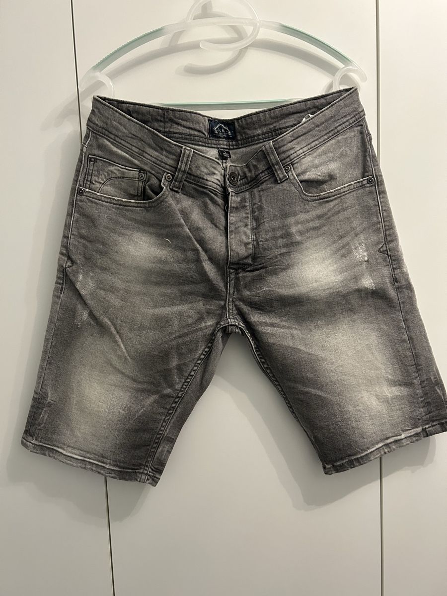 Jeans: Coole kurze  Herren Jeans Shorts, Grau,, Gr. L – Usato da Zürich venduto da robbii13