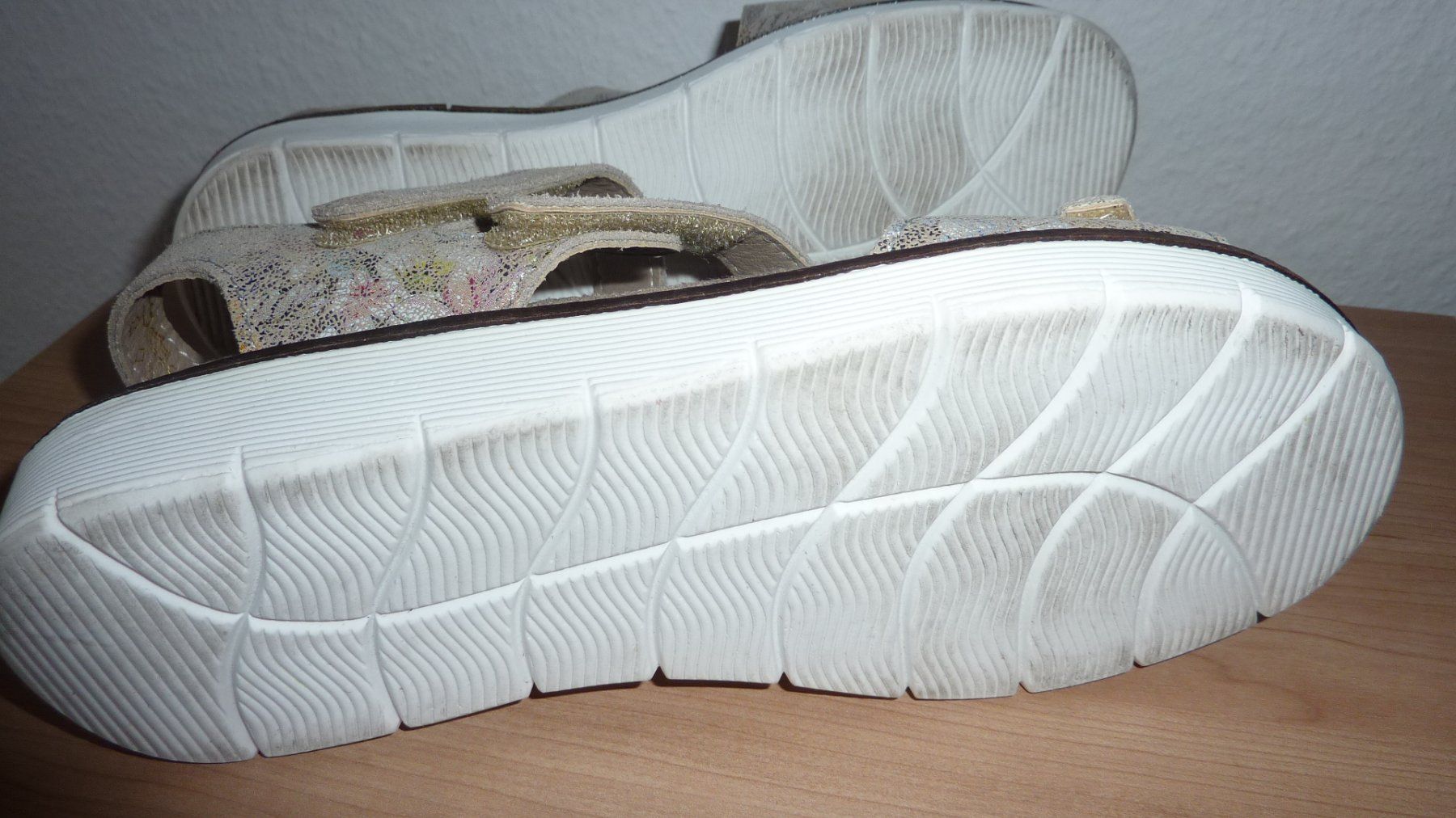 Scarpe da donna: damenschuhe grösse 37  sandalen – Nuovo (secondo la descrizione) da Füllinsdorf venduto da pmarkus 2