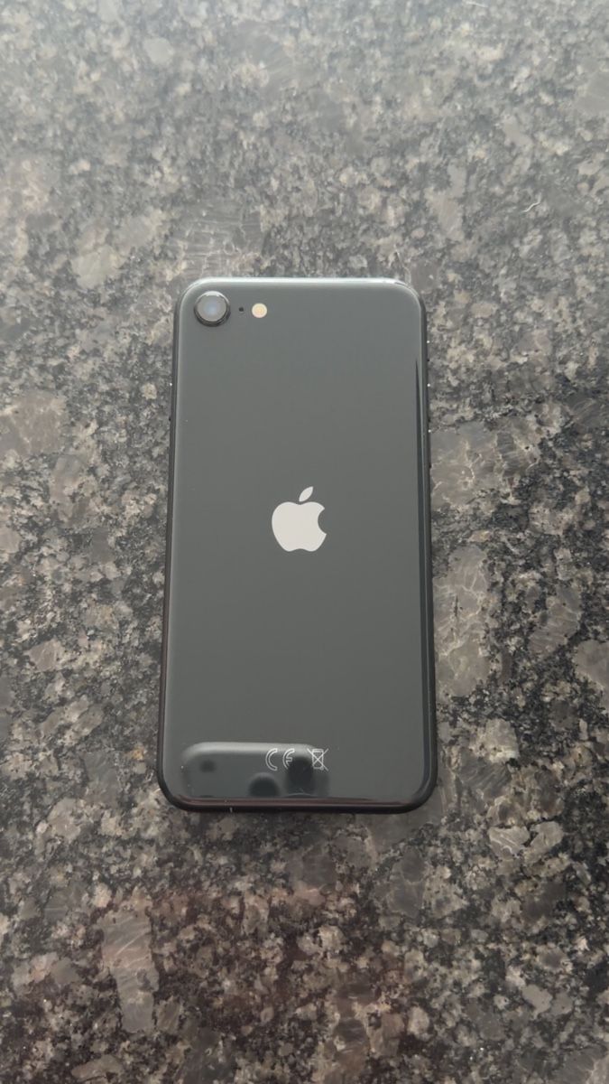 Apple Handys / Smartphones: iPhone SE 2020 128go  – Gebraucht aus Yverdon-les-Bains von ame_7f2x 1