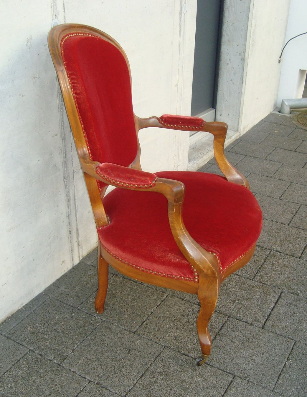 Poltrone: antiker Voltaire Sessel, Nussbaumholz – Usato da Oberdorf NW venduto da Lufao 1