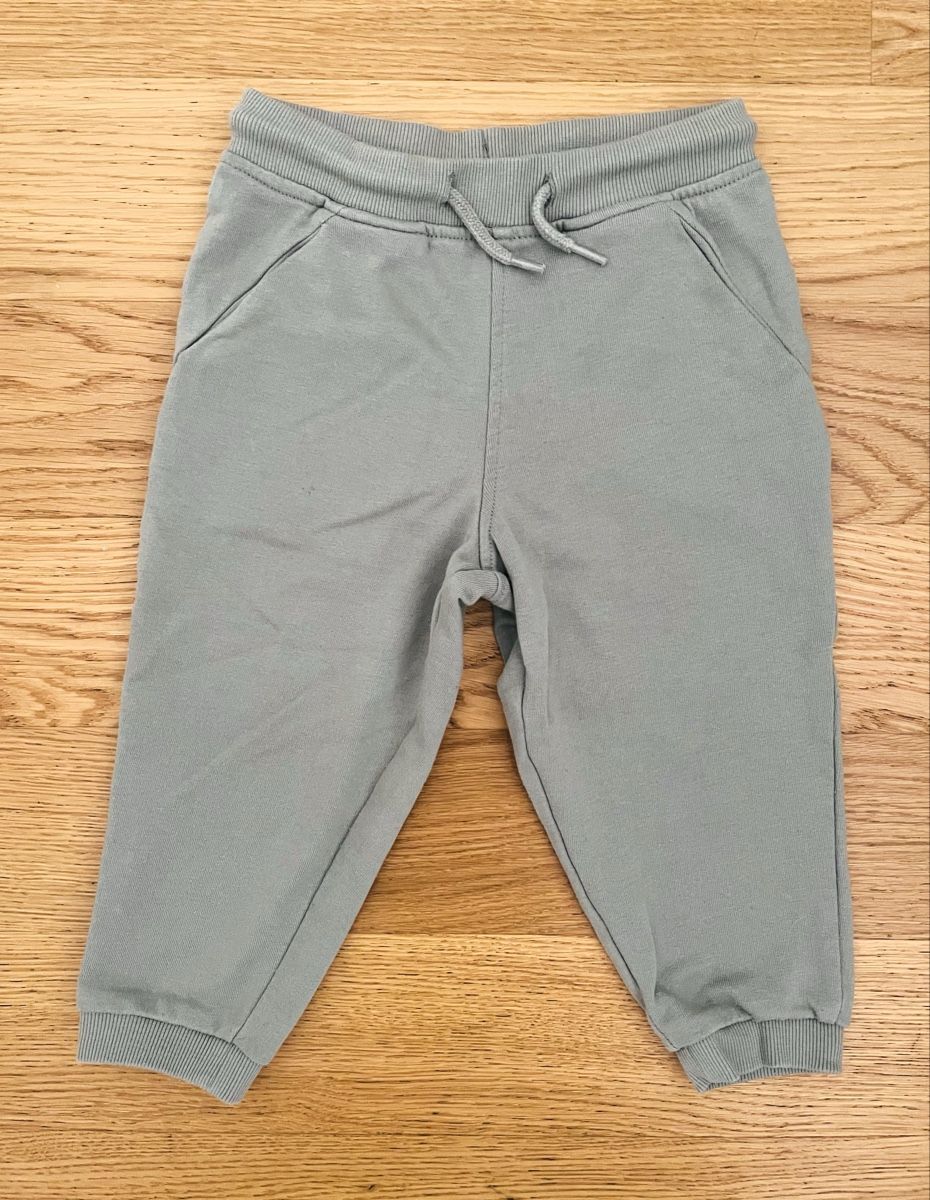Pantaloni: Pantalon jogging Taille 86 – Usato da Sion venduto da FashionStore3