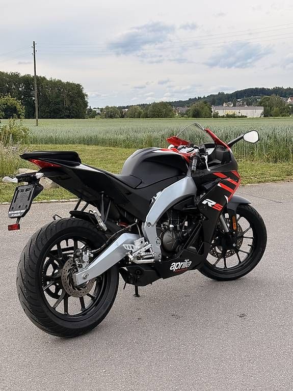 Strada: Aprilia RS125 2021  – Usato da Fahrwangen venduto da vespa4you 2