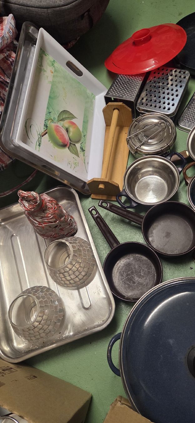 Elettrodomestici da cucina: Grosses Set aus Küchenutensilien!!!!!!! – Usato da Schöfflisdorf venduto da CrRG21 8