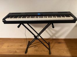 Gear4music SDP-3 Digital Piano 88 Tasten mit Ständer & Pedal