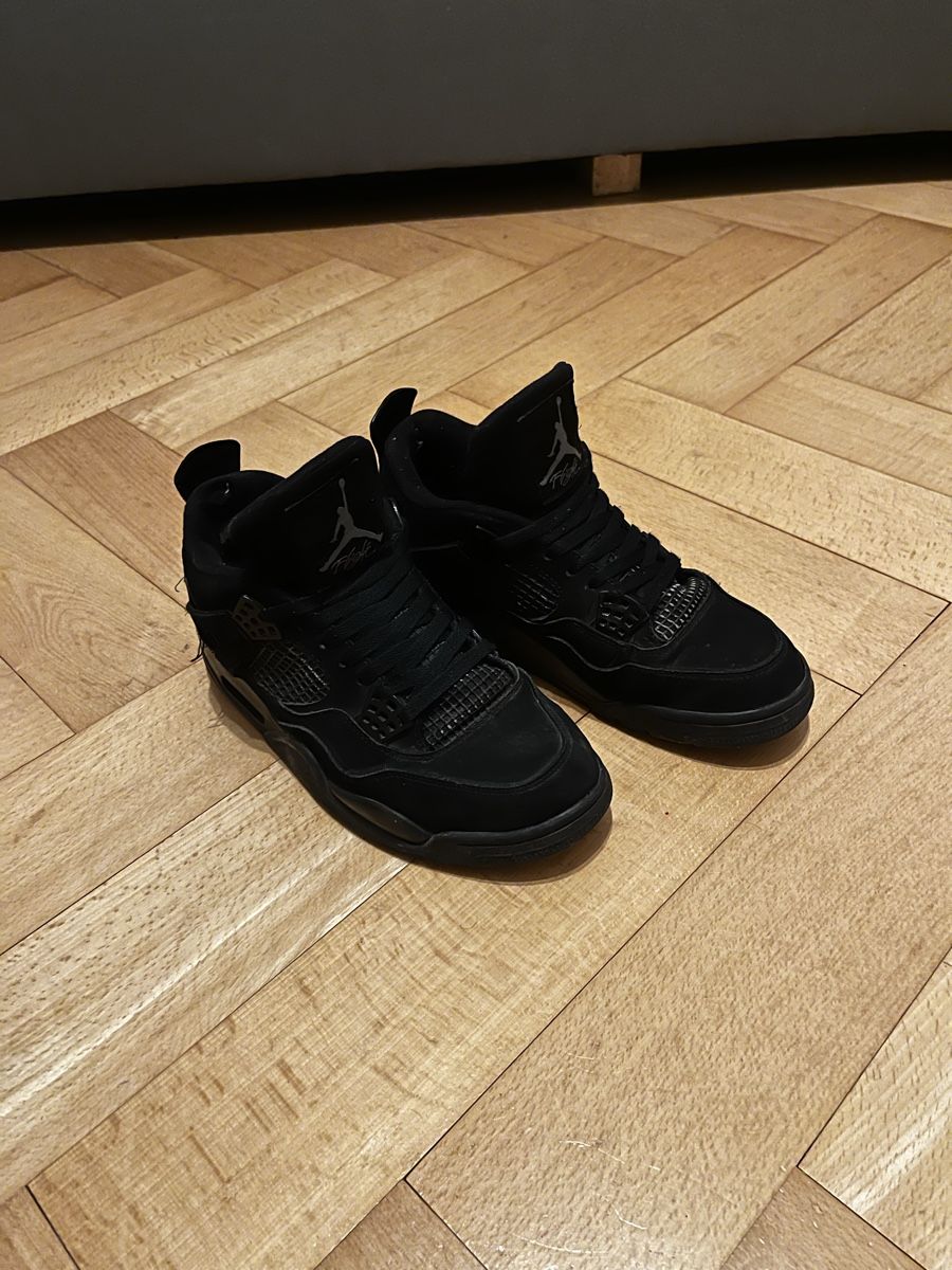 Jordan Herrenschuhe: Jordan 4 Black Cats – Gebraucht aus Fribourg von pen_995b 1