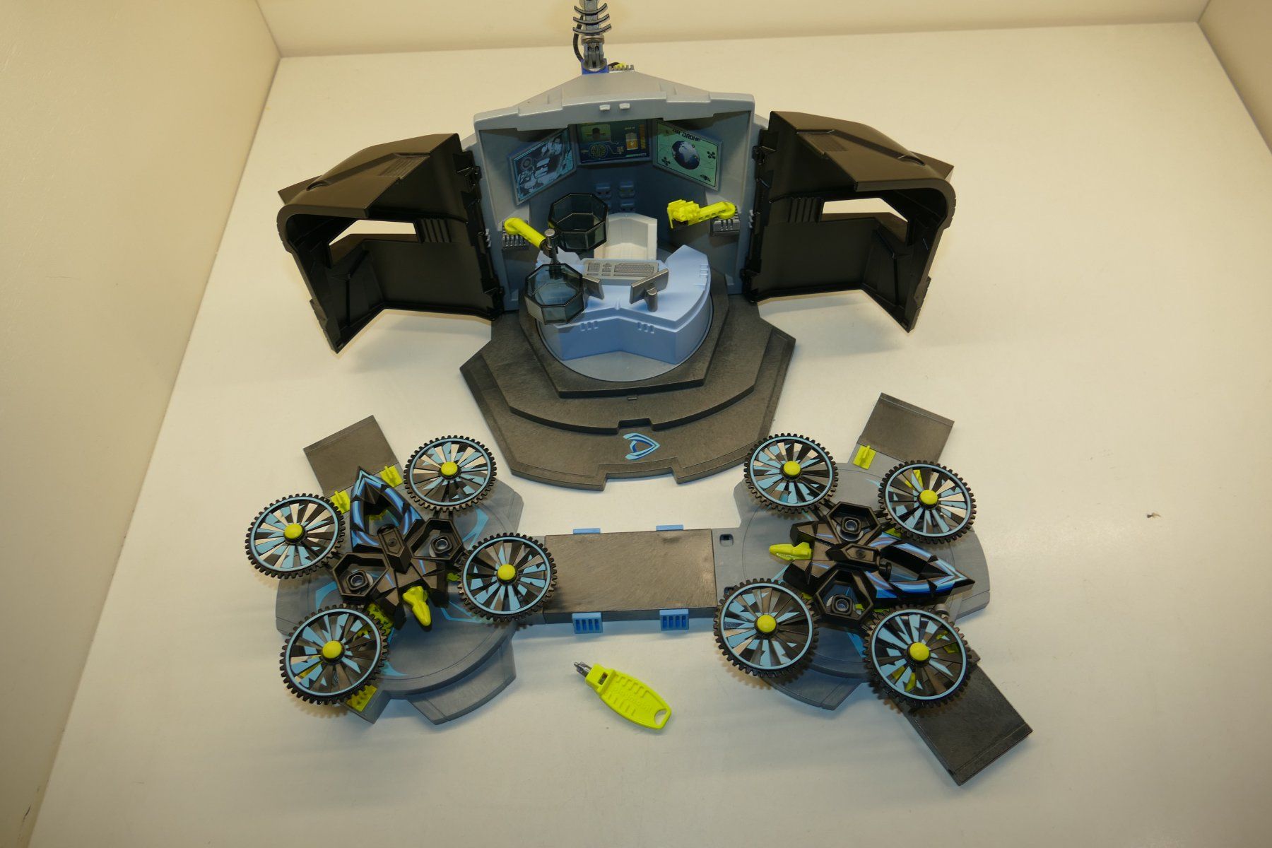 Playmobil Giocattoli: Playmobil: Dr. Drone's Command Center – Usato da Niederhasli venduto da rail-duerst 8
