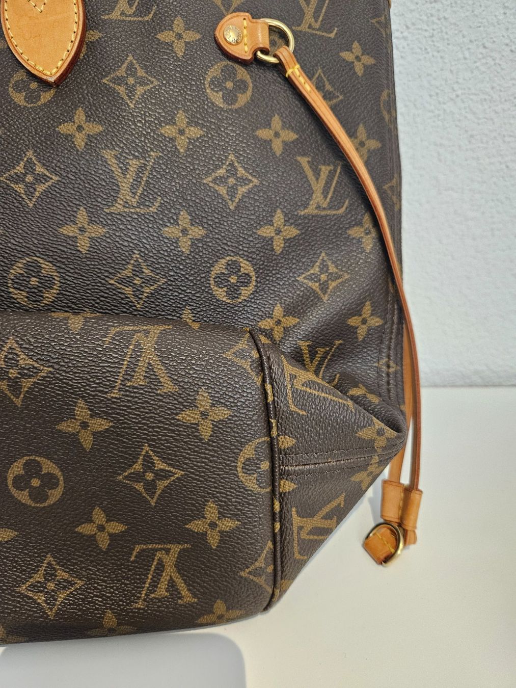 Louis Vuitton Taschen für Damen: Louis Vuitton Tasche Neverfull MM Canvas Monogram braun – Gebraucht aus Muri AG von Anja1979 4