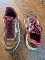 Guess sneakers size 38