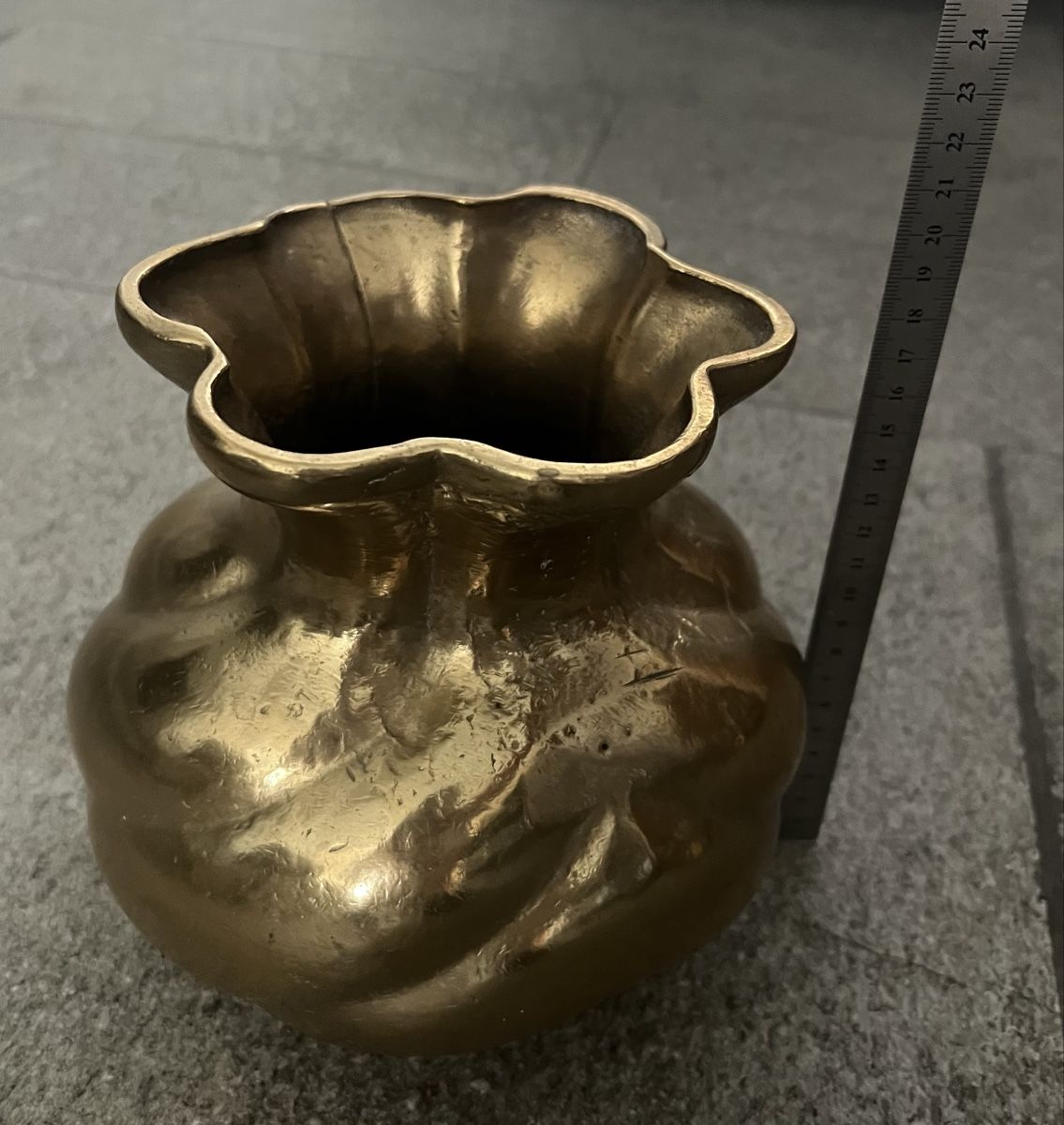 Vasen & Gefässe: Messing Vase  4.270 kg – Gebraucht aus chur von Ika11 5