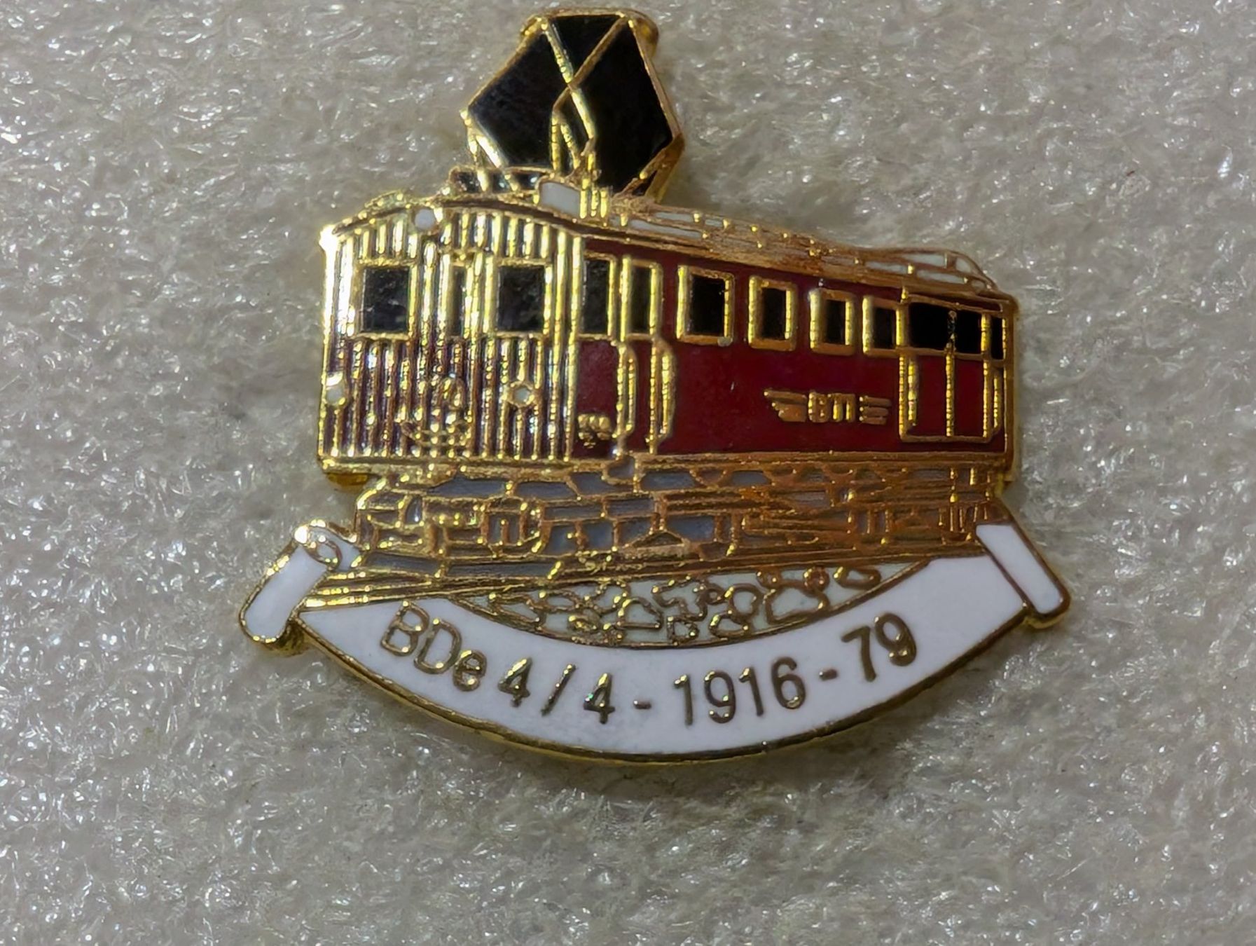 Placchette & Badge: Ansteckpin 41: Eisenbahn – Usato da Oppligen venduto da Pin-Fall-Shop