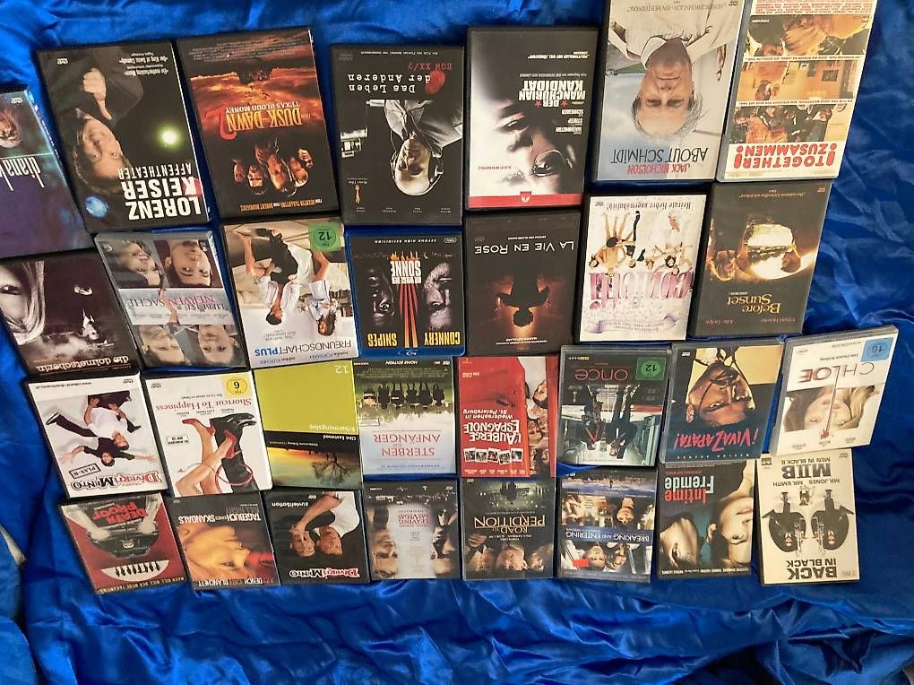 Tutti i DVDs: 30 DVDs nur alle zusammen – Usato da Liebefeld venduto da justasmile 2