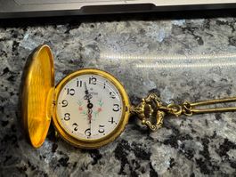 1 Taschenuhr Santus Handaufzug alt funktioniert mit Kette