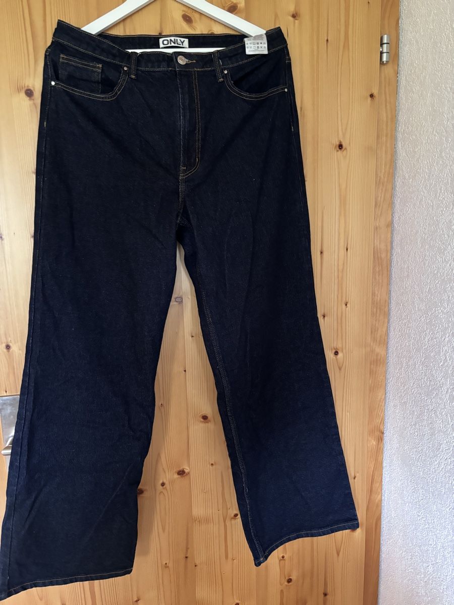 Jeans: Only Wide Leg Hose – Gebraucht aus Herisau von Baum_91 3