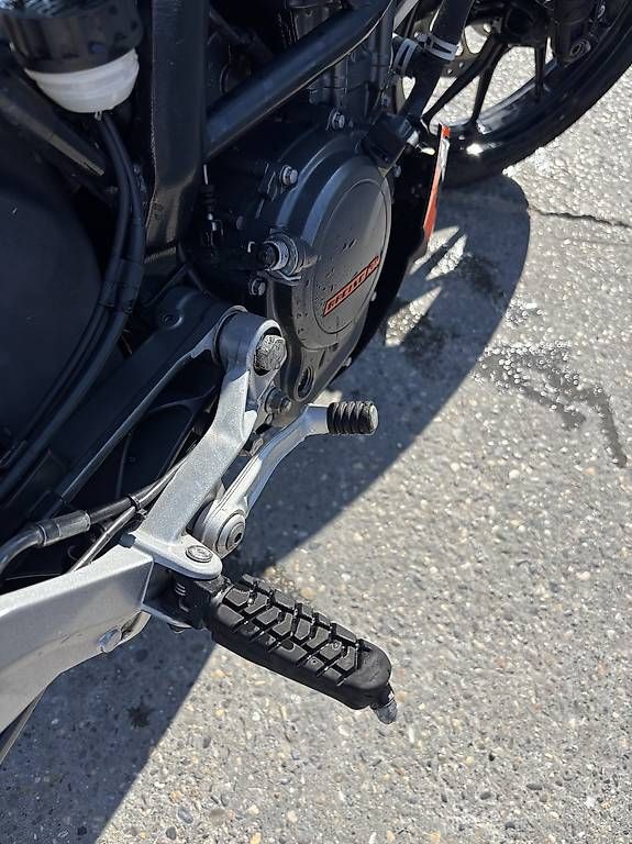 Route: KTM Duke 125 – D'occasion à Ménières par Noam_Moret 3