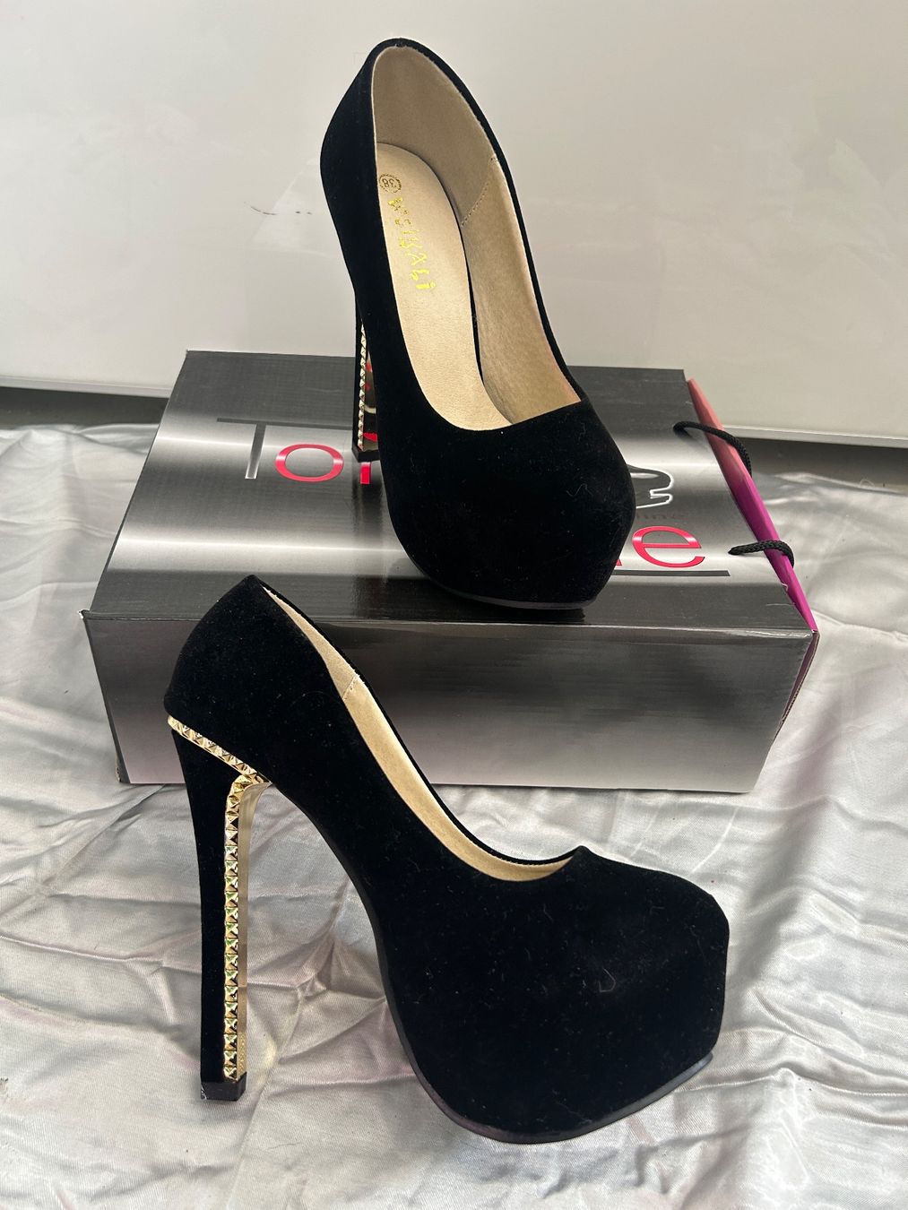 Scarpe da donna: Plateau Heels Pumps schwarz Gr 38 Neu – Nuovo e nell'imballaggio originale da Regensdorf venduto da Spyke55