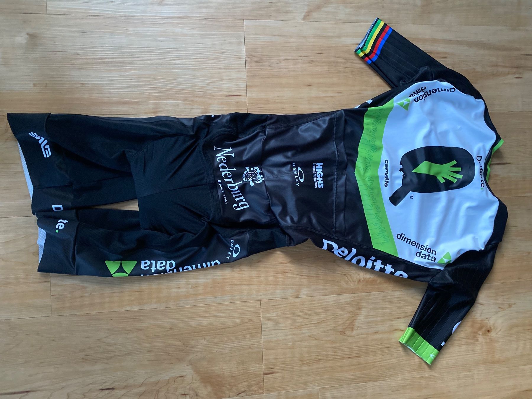 Canottiere & Pantaloni: Dimension data mark cavendish sprintsuit medium oakley – Usato da Appenzell venduto da classiccyclingkits 1