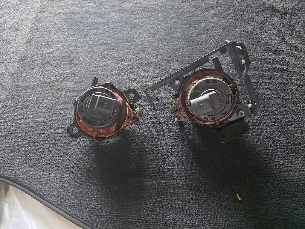Fari: Audi RS4 B5 Nebelleuchten – Usato da Zug venduto da Edvard10