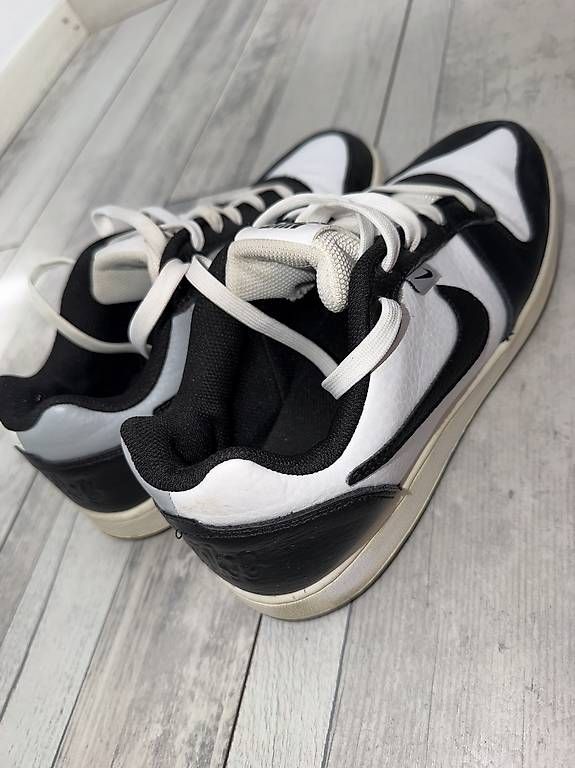 Chaussures hommes: Nike Sneaker Gr. 42.5 – D'occasion à St. Gallen par kuz_5pth 1