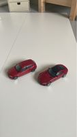 2 Spielzeugautos rot guter Zustand