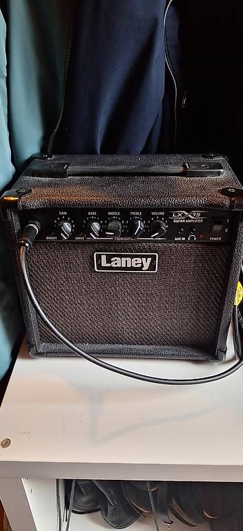 Strumenti musicali: Yamaha Pacifica Linkshändergitarre – Usato da Luzern venduto da Felia 1