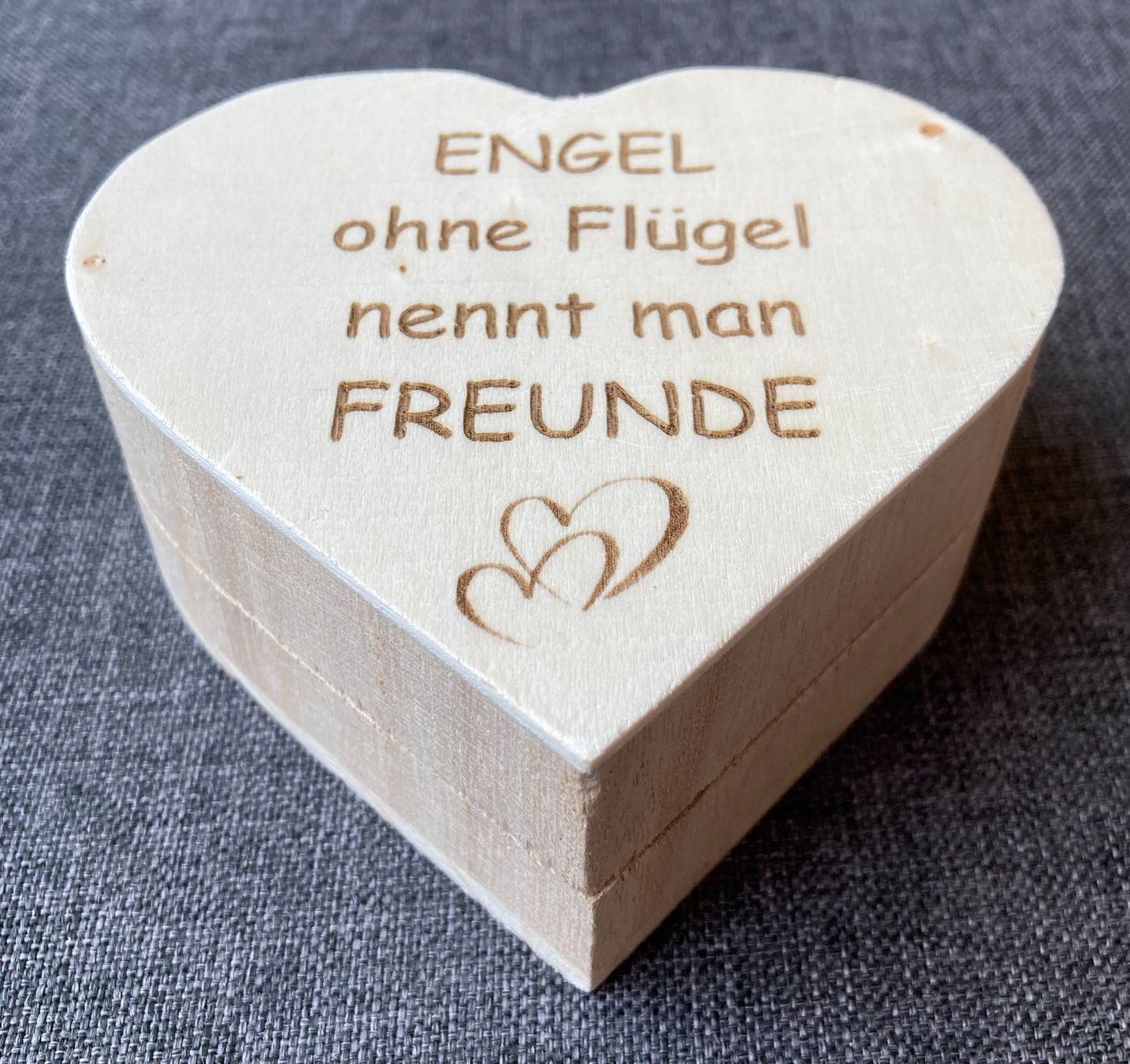 Tutte le decorazioni: Herz Geschenkbox mit Gravur – Nuovo e nell'imballaggio originale da Trimmis venduto da Laserart_FN 1