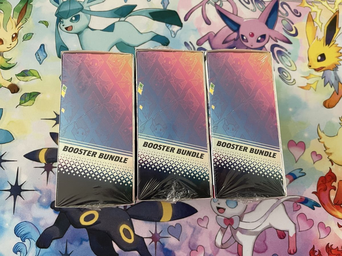 Pokémon Carte collezionabili: Pokemon Prismatic Evolution ENGLISH 3x – Nuovo e nell'imballaggio originale da Wallisellen venduto da ale_v9vd 1