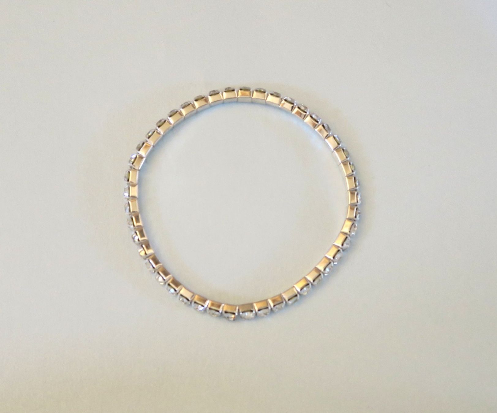 Bracciali & Braccialetti: Stretch Armband mit Strasssteinen – Usato da Brittnau venduto da marlenestone 1