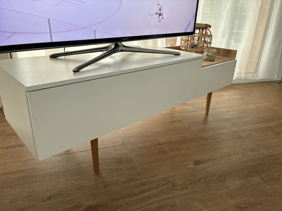Mobili TV: TV-Möbel/Sideboard im Skandi-Stil – Usato da Seengen venduto da FDN8510 1