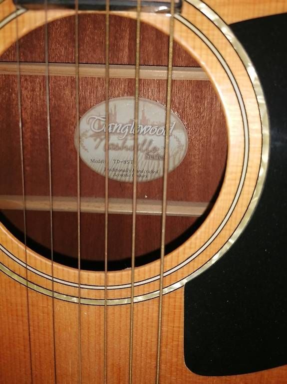 Strumenti musicali: Linkshänder Gitarre – Usato da Leimiswil venduto da daniel_27 2