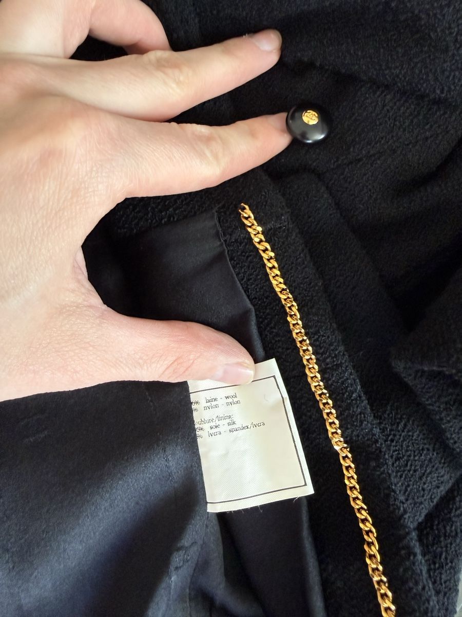 Chanel Giacche: CHANEL Jacket boucle black fr42 - great condition – Nuovo (secondo la descrizione) da Baden venduto da agora_newgeneration 9