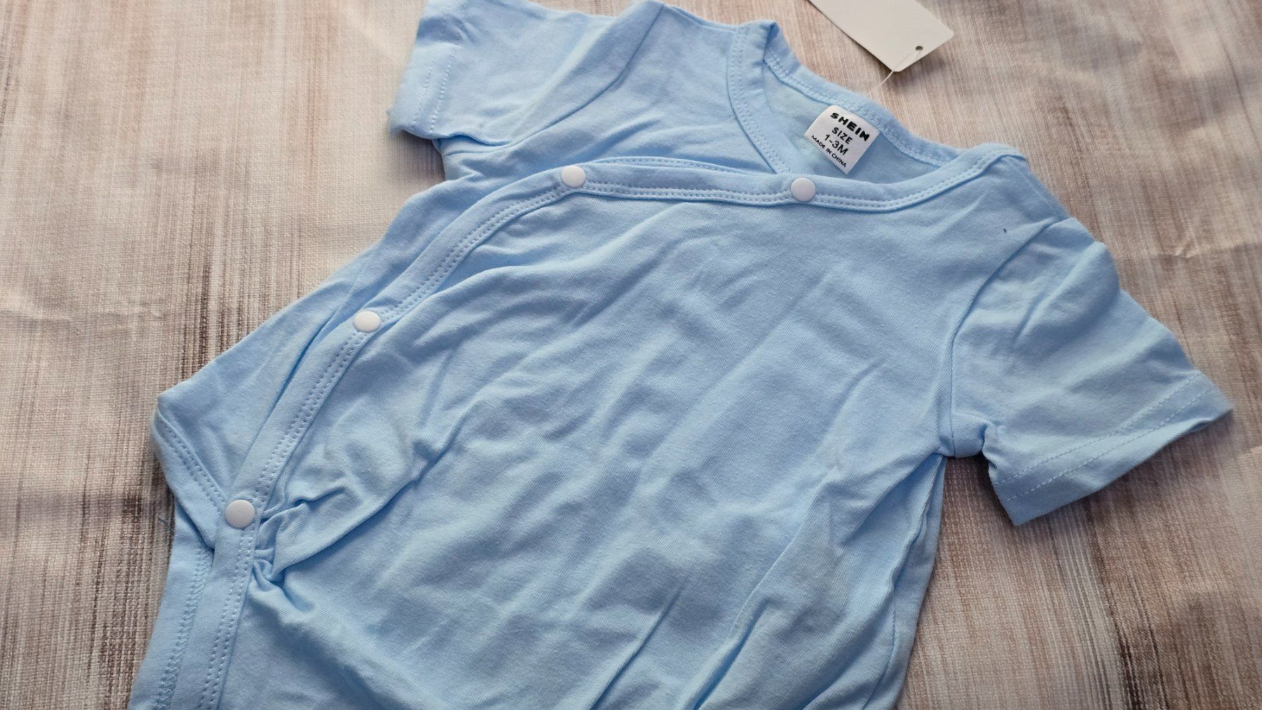 Biancheria intima: Wickelbody kurzarm - 56 / 62 - hellblau – Nuovo (secondo la descrizione) da Thalwil venduto da VitaMini 1