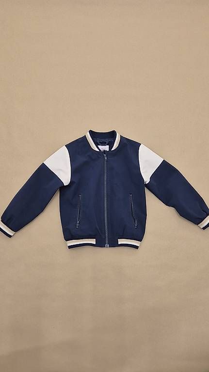 Jacken & Mäntel: S. Oliver Leichte jacke 116 – Gebraucht aus Neunkirch von mir_c9zg