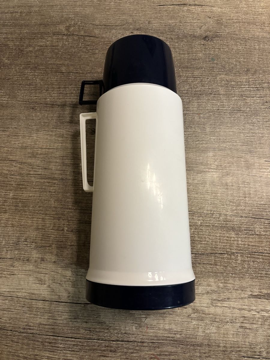 Teiere: Thermoskanne / Thermoskrug 1 Liter – Nuovo (secondo la descrizione) da Wimmis venduto da Soccerfanshop 1