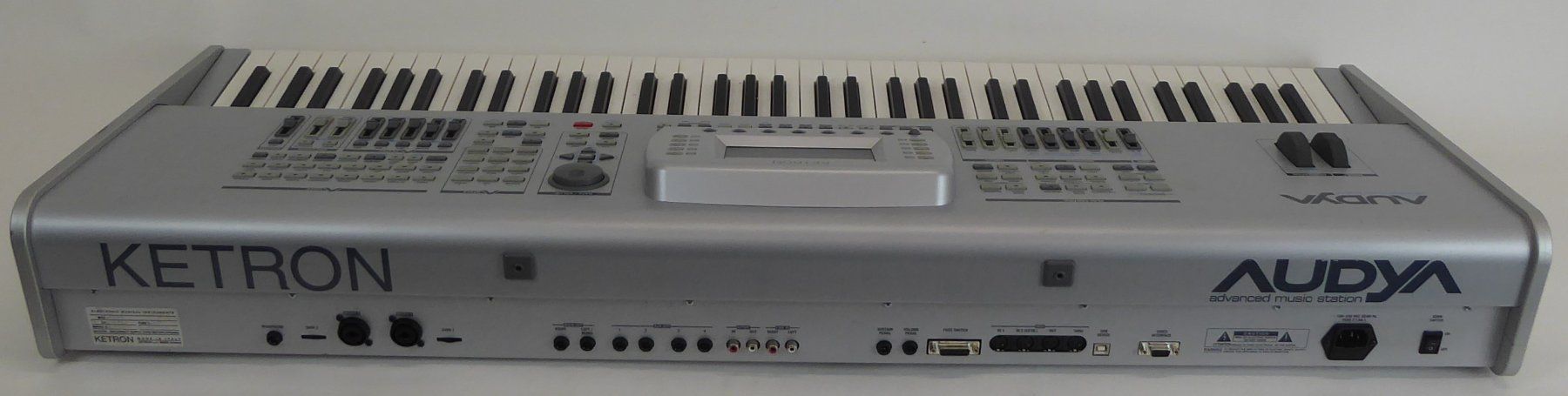 Ketron Strumenti musicali: Ketron Audya 76 Arranger-Keyboard Workstation – Usato da Bern venduto da blaukreuz-brocki_BE 2