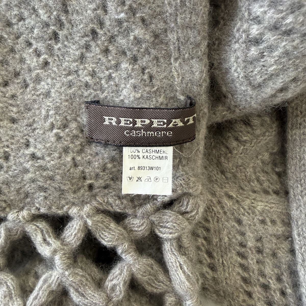 Repeat Foulard & Sciarpe: REPEAT Cashmere Scarf – Nuovo (secondo la descrizione) da Freienbach venduto da Avviivva_Shop 5
