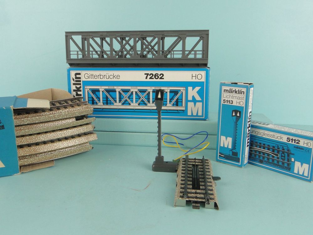 Märklin 7262 Brücke (NEU) + 10 X Gleistücke + Entkuppler | Kaufen auf ...