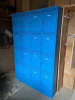 Schrank Garderobe Spindschrank mit 16 abschliessbaren Fächer