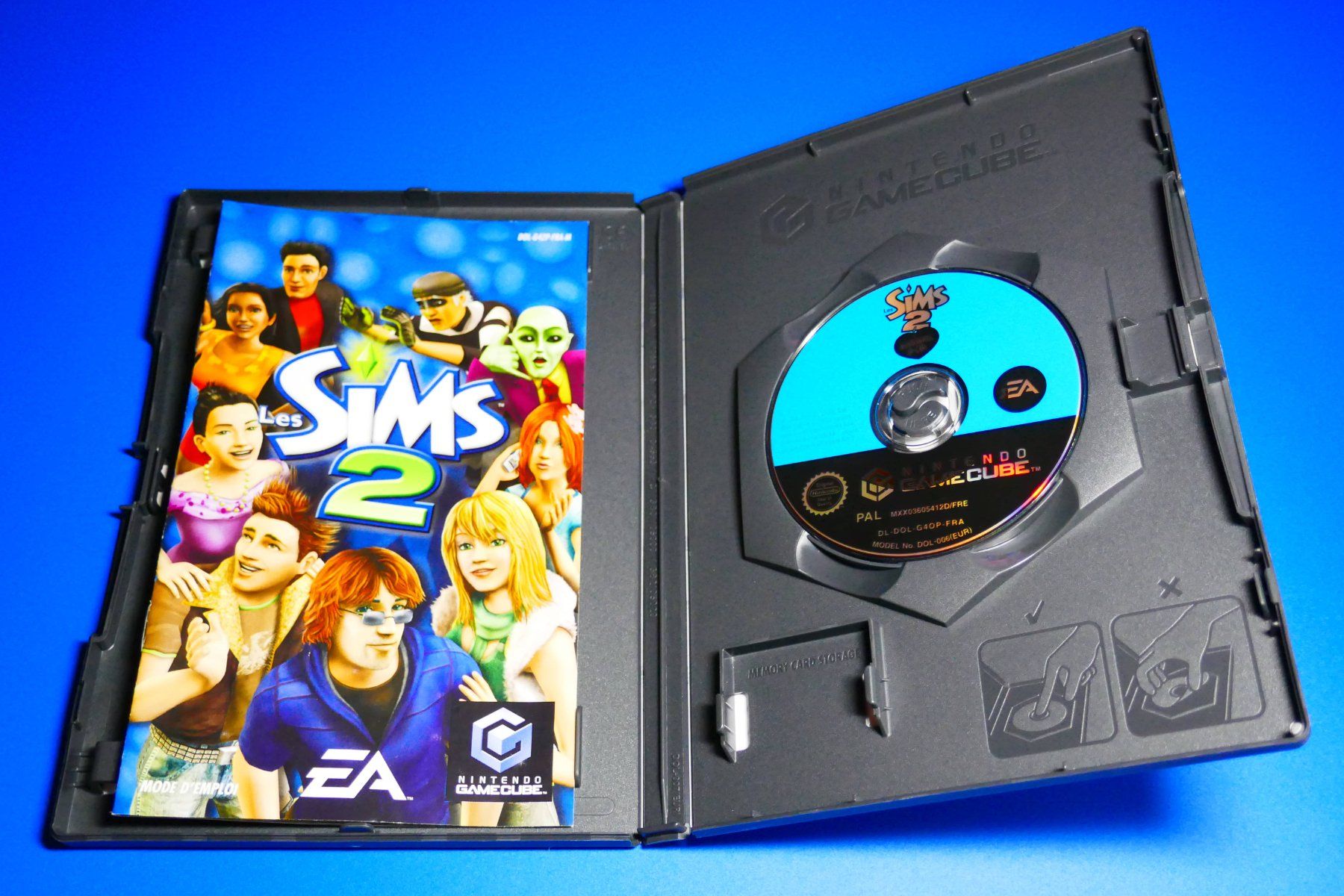 Nintendo Giochi: Les Sims 2 - Nintendo GameCube – Usato da Vuarrens venduto da Espace-Retro 2