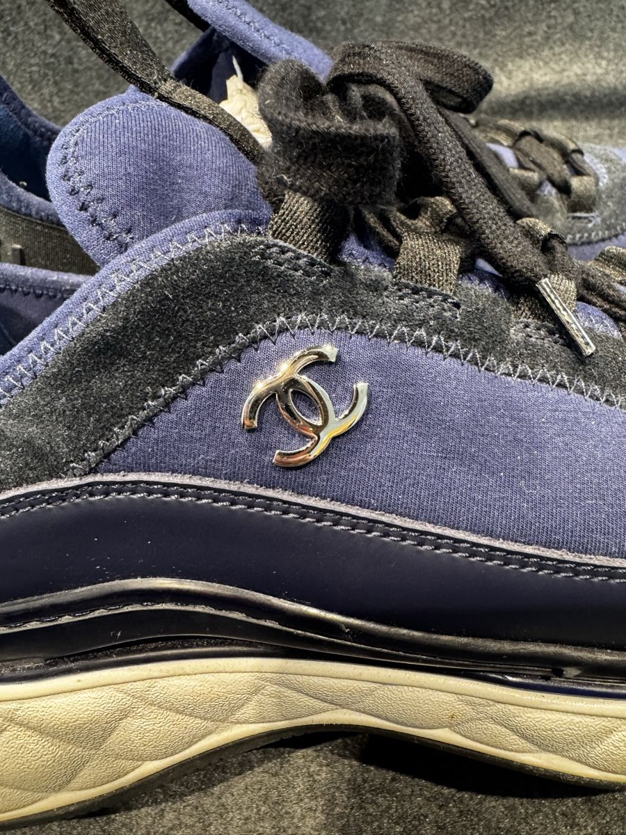 Chanel Scarpe da uomo: Chanel Sneaker unisex – Usato da Liestal venduto da KLAG 2