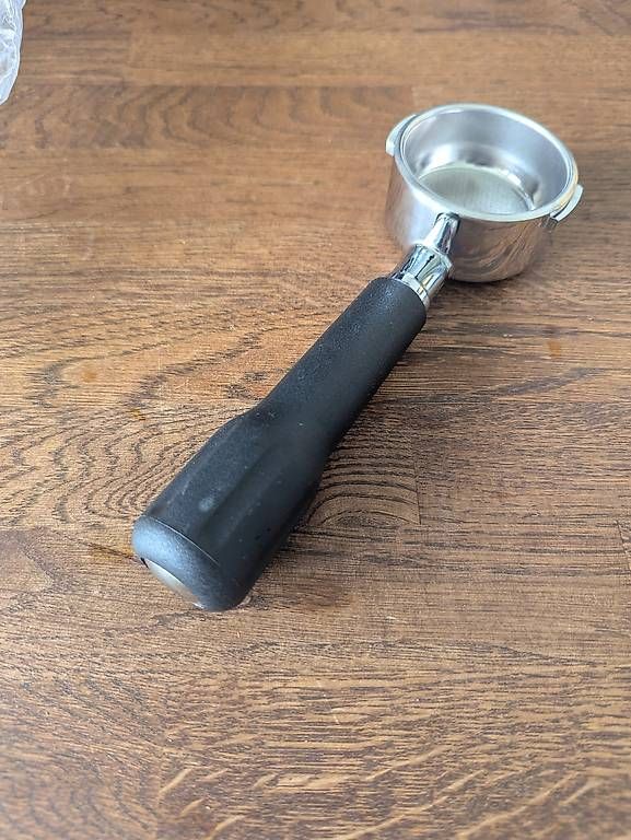 Kaffeemaschinen & Espressomaschinen: Bodenloser Siebträger 57mm neu & ungebraucht – Gebraucht aus Zürich von elUmbarto 1