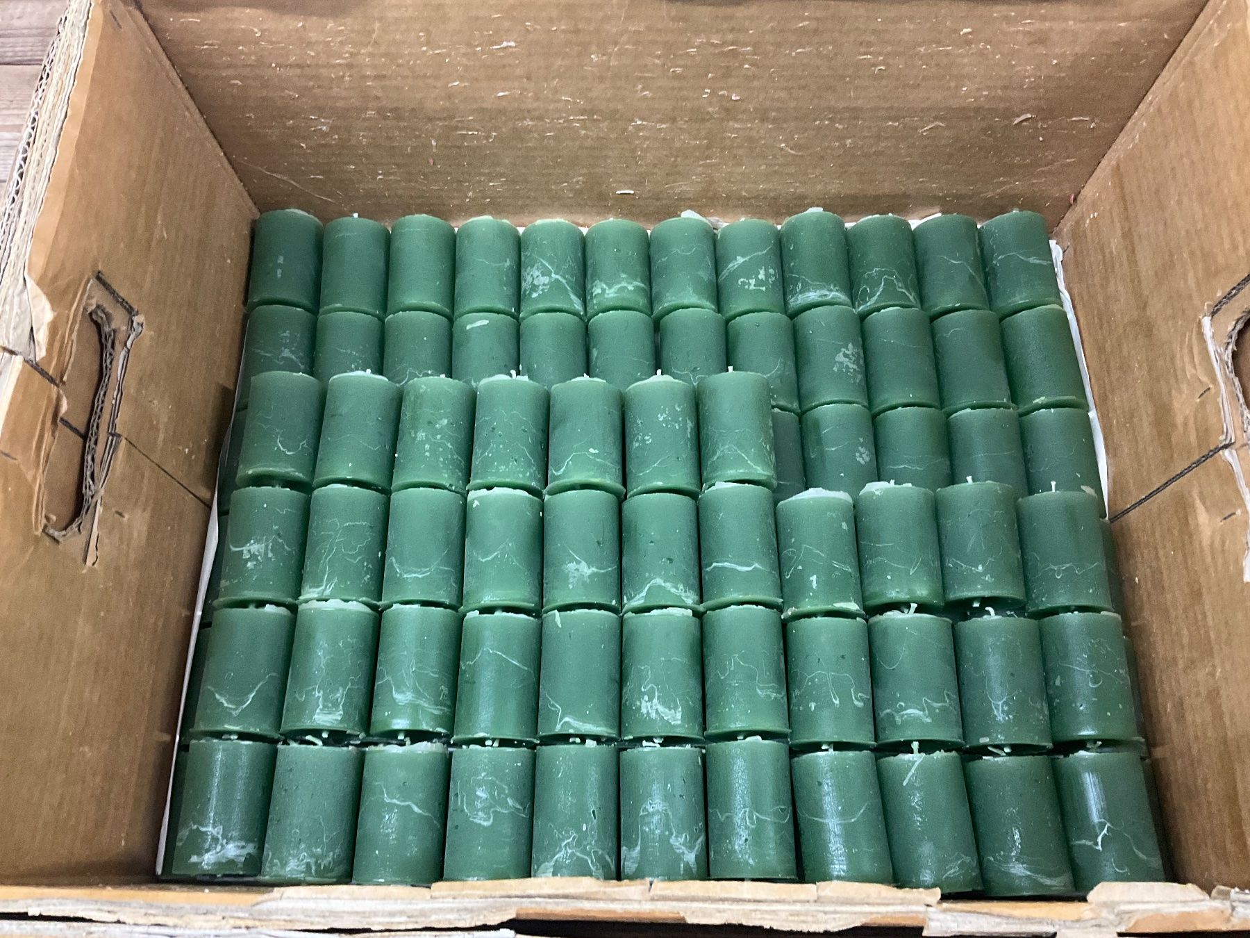 Bougies: 331 Posten Raureifkerzen aus Liquidation – D'occasion à Derendingen par Meisterstuecke 1