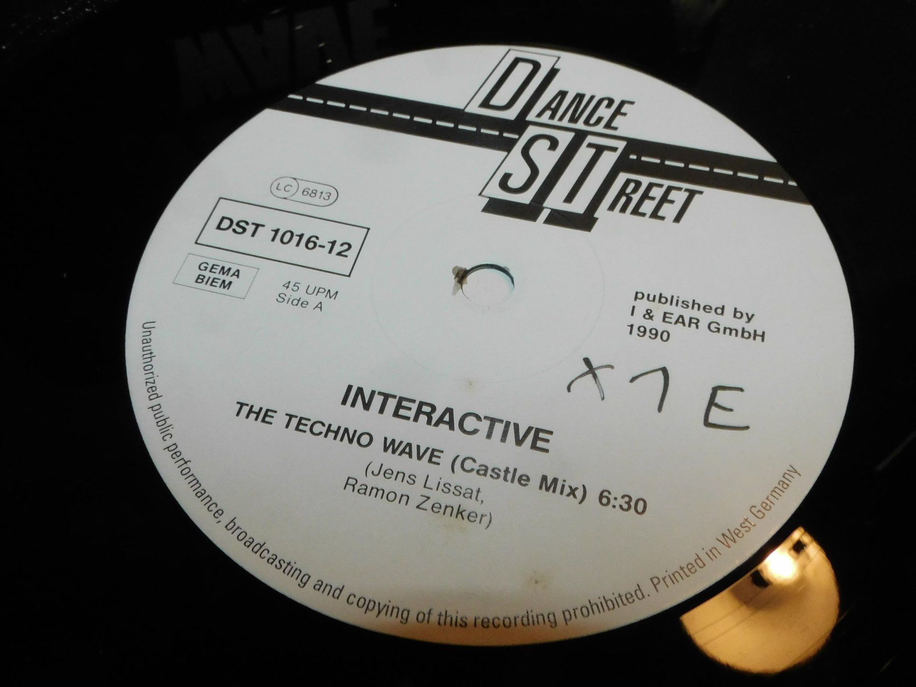 Dischi in vinile: LP Interactive The Techno Wave   -  Mix Mix House Trance – Usato da Sursee venduto da 76 1