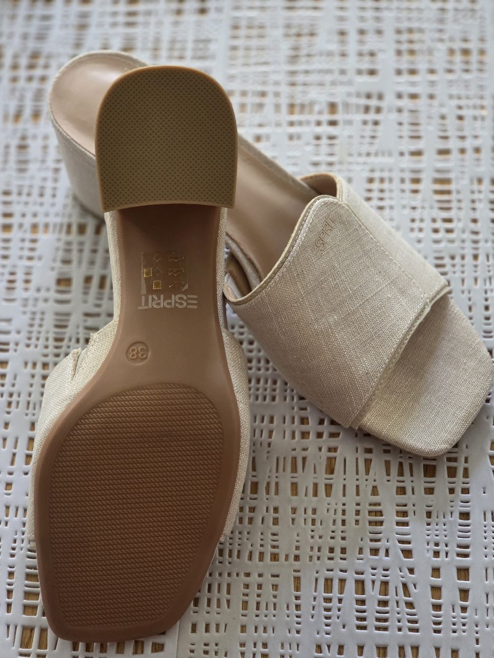 Esprit Scarpe da donna: Sommer Sandalen von Esprit, Grösse 38, Beige – Nuovo (secondo la descrizione) da Effretikon venduto da RIKE08 3