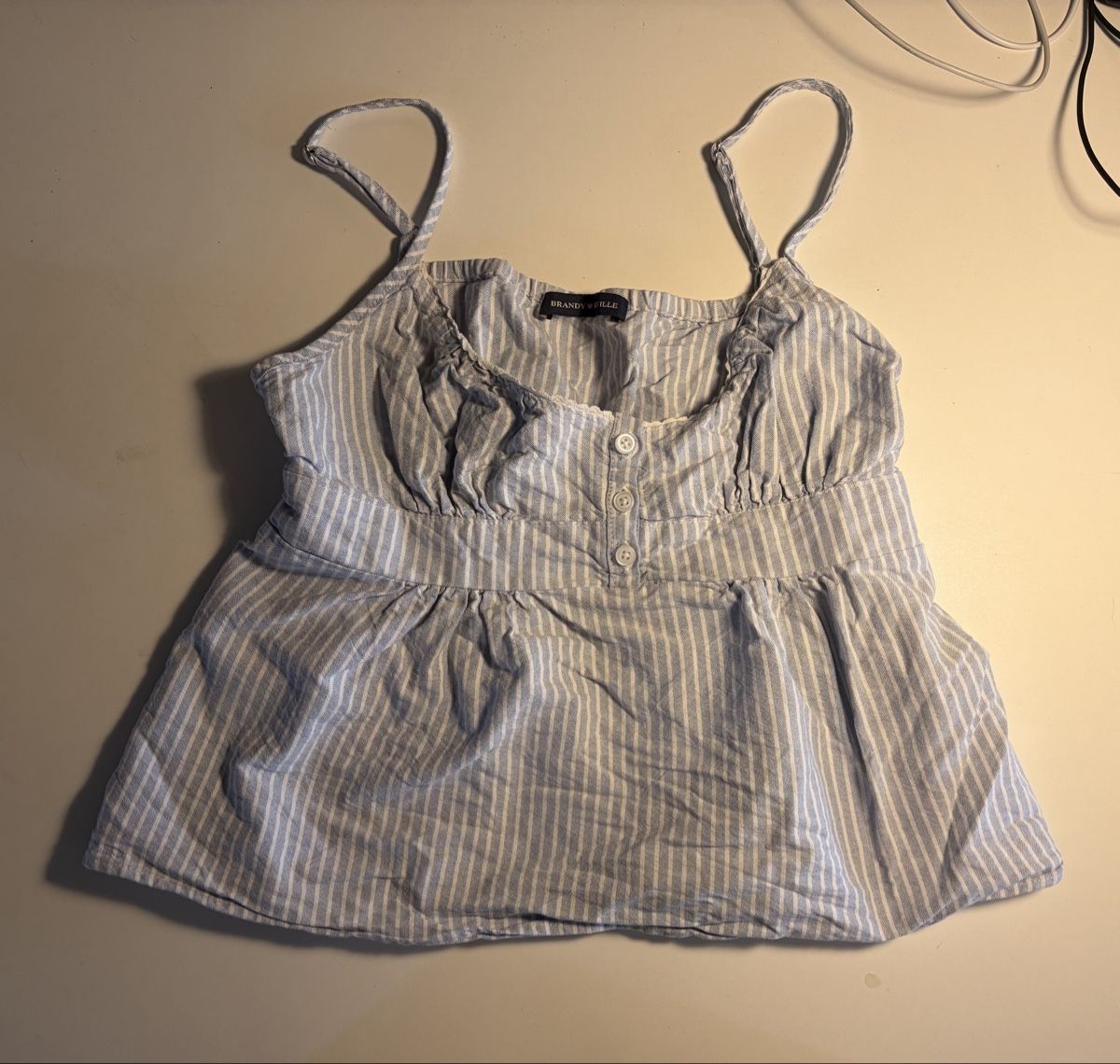 Brandy Melville Camicette, T-shirt & Top: blau gestreiftes brandy melville top – Nuovo (secondo la descrizione) da Meilen venduto da ann_x8nk