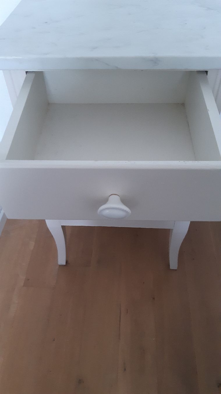 Comodini: Schöner Nachttisch Shabby Chic mit Marmorplatte – Usato da Aarburg venduto da gentile3 1